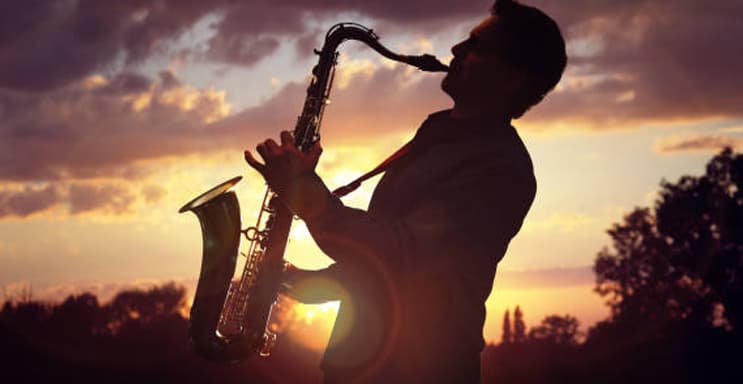The Science of Saxophone's Metallic Tone & Systematic Training Approaches